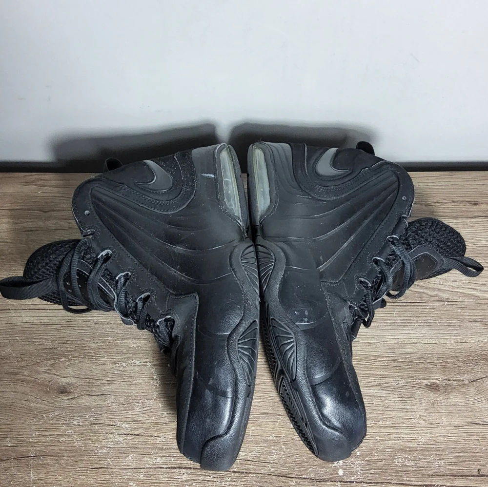Nike Men's Air Max Wavy 'Triple Black' Size 9.5 - Picture 6 of 10